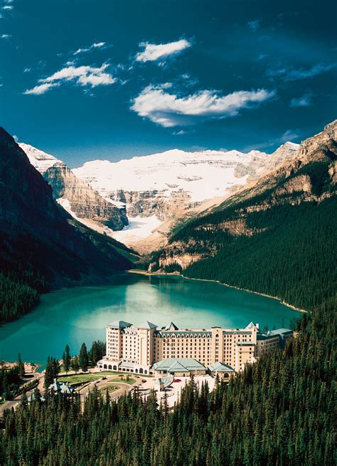 Lake Louise - Canada Photo (9727945) - Fanpop