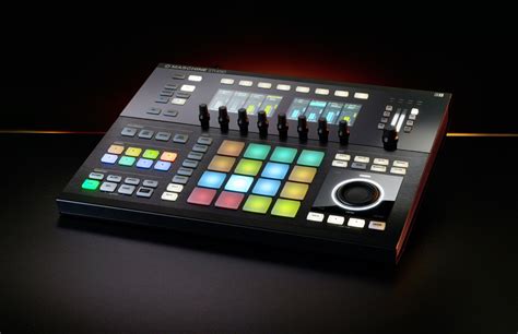 Photo Native Instruments : NI Maschine Studio (#686485) - Audiofanzine