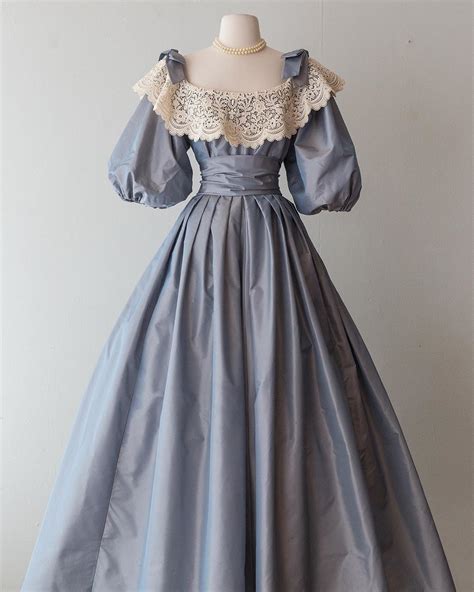 Old Fashion Dresses 1800s – Fashion dresses