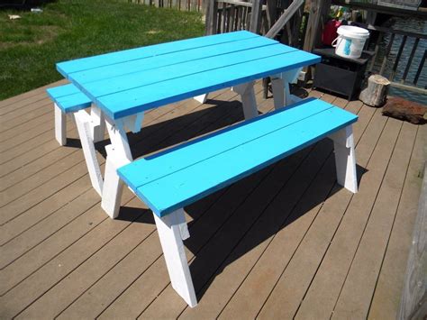 How to Make a DIY Convertible Picnic Table That Folds Into a Bench Sea ...