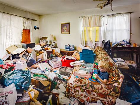 Nebraska Siblings Relive Childhood in Hoarding House - ABC News