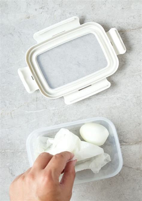 Did You Know There’s A RIGHT WAY to Storing Hard-Boiled Eggs?