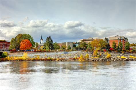 Auburn Maine Photos Stock Photos, Pictures & Royalty-Free Images - iStock