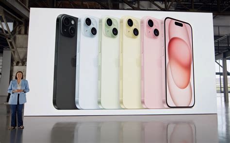 Apple iPhone 15 and 15 Plus get Dynamic Island, USB-C, new main camera - GSMArena.com news