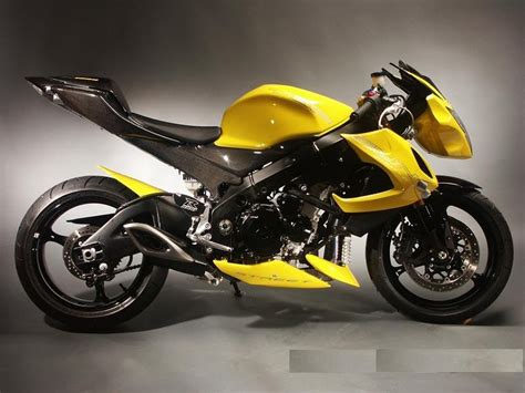 Suzuki GSXR 1000 – 1000CC Sports Bike Price, Review, Features & Full Specifications ~ Prices in ...