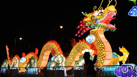 8 Festive Chinese New Year Traditions | Mental Floss