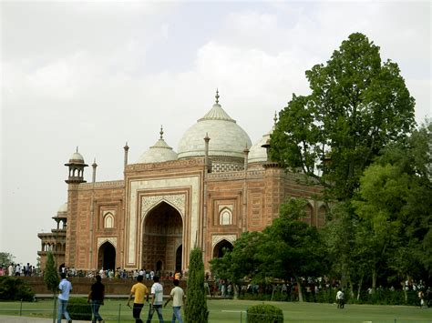 File:Taj Mahal Agra 4.jpg