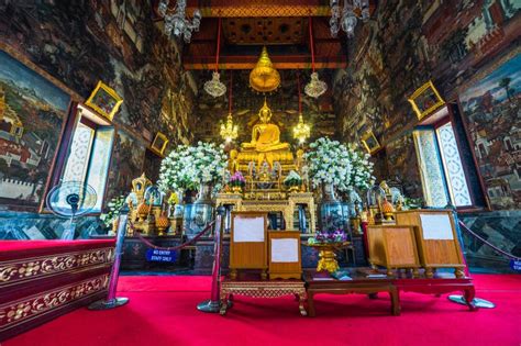 Building Inside of Wat Arun Temple Complex in Bangkok, Thailand Stock ...