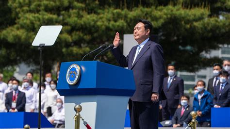 South Korea Inaugurates Yoon Suk-yeol as President - The New York Times