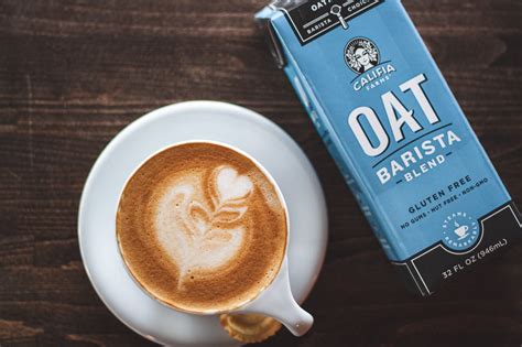 Benefits of Oat Milk & Disadvantages: Is Oat Milk Good for You?