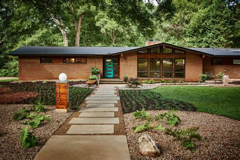 Mid century modern house exterior, Mid century modern exterior, Ranch ...