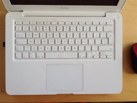 What keyboard layout does my MacBook 7.1 have? - Ask Ubuntu