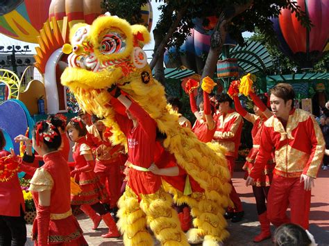 CNY Lion Dance | A riot of colour: the Lion Dance in progres… | Flickr