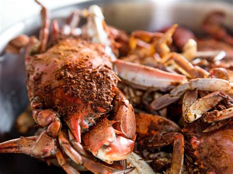 How to Make and Eat Maryland Crabs | Blue crab recipes, Crab recipes ...