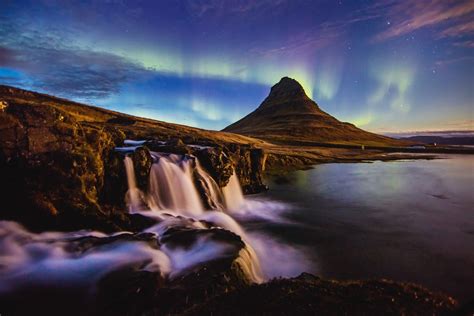 The Ultimate Guide to Seeing the Northern Lights in Iceland