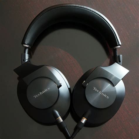 Technics has the best new headphones at CES - The Verge