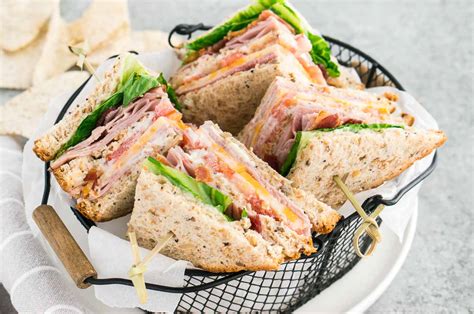 Club Sandwich (Easy & Tasty Lunch Idea) - Delicious Meets Healthy