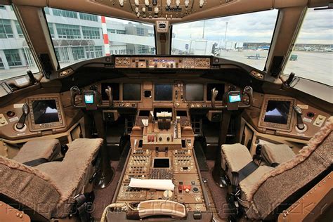 Emirates Boeing 777-300 A6-EMP cockpit | Capacity increase w… | Flickr