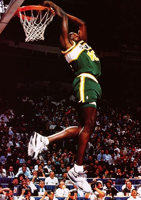 Shawn Kemp Reverse Dunk : NBAimages