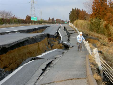 （第6報）地震による高速道路の通行止・被害などの状況 | NEXCO東日本