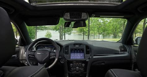 A Peek Inside The 2022 Chrysler 300's Interior | Flipboard