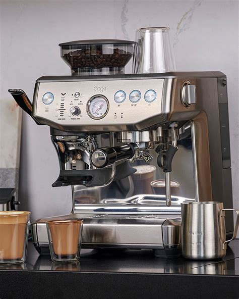 Discover our expert review of the Sage Barista Express Impress Coffee Machine