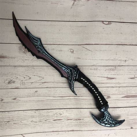 Skyrim Cosplay Weapon: Daedric Sword replica. The Elder | Etsy