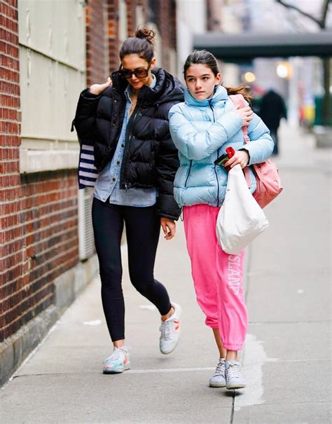 Katie Holmes and Suri Cruise's Mother-Daughter Twinning Moments ...