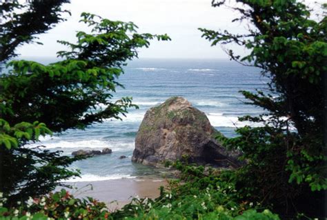 Cannon Beach Oregon Free Stock Photo - Public Domain Pictures