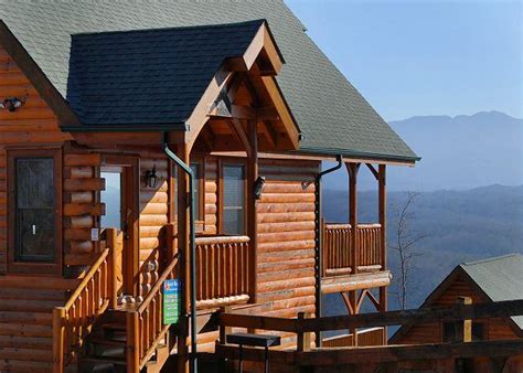 Pigeon Forge log cabin with incredible mountain views & swimming pool access! UPDATED 2022 ...