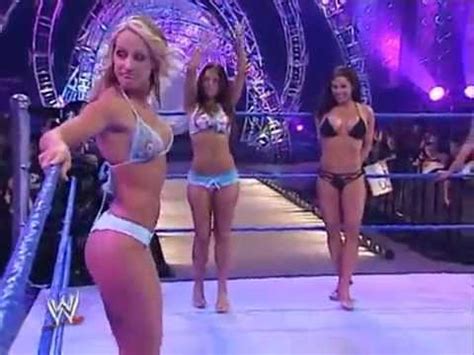 15 hottest Ever WWE Raw Moments - WWE DIVAS AND WORLD GOSSiPS