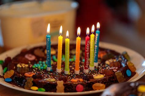 Chocolate birthday cake with seven candles - Photo #8891 - motosha ...