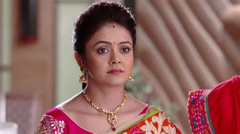 SBAS: Devoleena Bhattacharjee aka Gopi Bahu detained by Mumbai Police – India TV