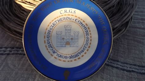 1990 royal visit by Queen to Clitheroe Royal Grammar School china plate ...