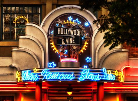 Le restaurant Hollywood & Vine – Le monde de Disney