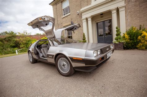 1981 Gull-Wing DeLorean DMC12 | American DreamsAmerican Dreams