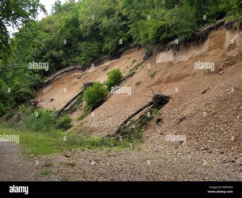 Landslide risk hi-res stock photography and images - Alamy