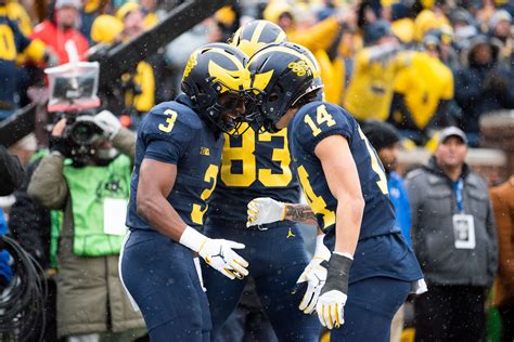 Michigan vs. Iowa football breakdown and predictions