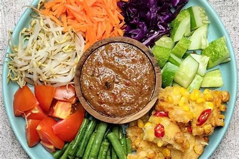 Foto : Resep Bumbu Pecel Sayur, Pakai Kacang Tanah Sangrai