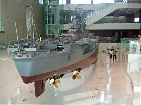 Kakure Gaijin: Battleship Yamato Museum in Kure