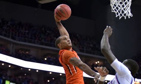 Gary Payton’s son throws down colossal dunk that goes through the hoop ...