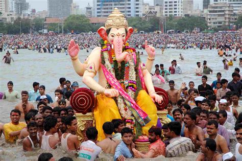 47 Photos of India's Ganesh Festival