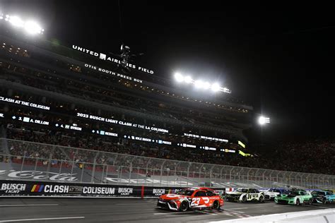 What Happens if it Rains at the LA Coliseum? - The Daily Downforce