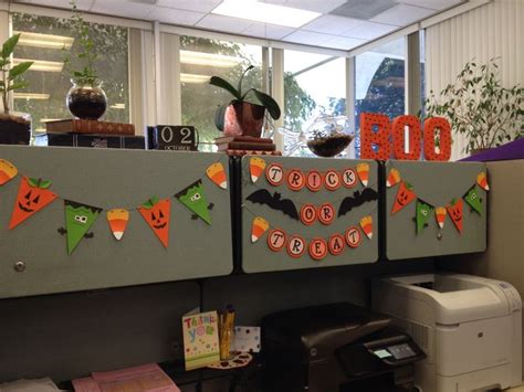 Halloween Office Cubicle Decoration Ideas Cubicle Crime Idea Desk Cubicles Scary Decorationlove ...