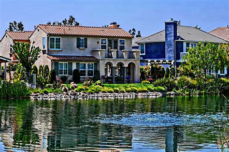 Lakeside Homes Free Stock Photo - Public Domain Pictures