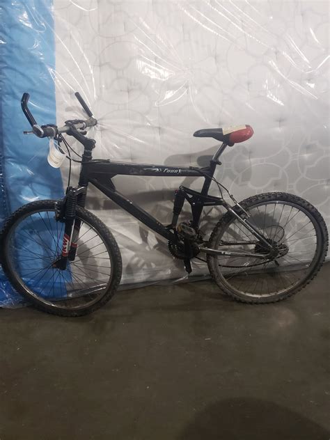 UNKNOWN BRAND 21 SPEED BICYCLE - Able Auctions