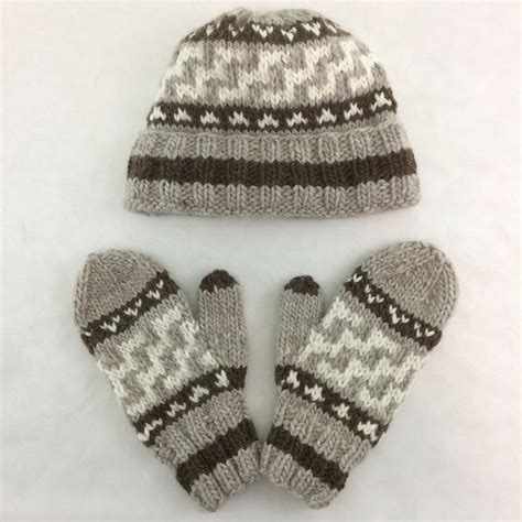 Cowichan-Inspired Hats & Mittens Pattern - Knitting Traditions