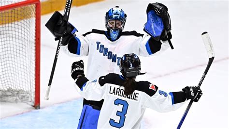 PWHL Toronto downs Ottawa to extend win streak to 7 | CBC Sports