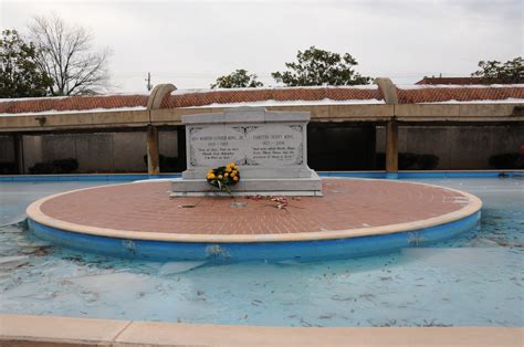 Looking for hope in Trump's America at MLK's grave site | New York ...