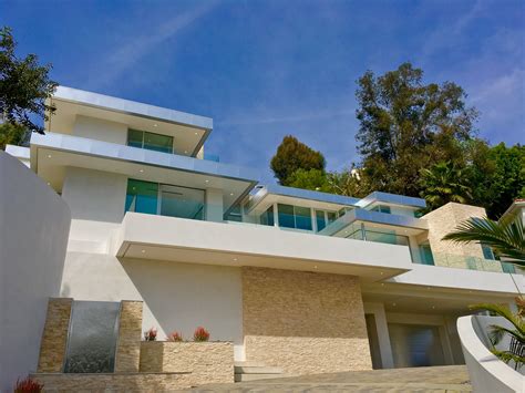 Showing New Contemporary Homes in Beverly Hills.